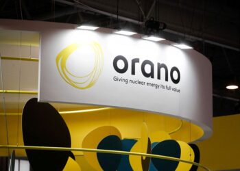 Photo d'archives du logo d'Orano. /Photo prise le 1 décembre 2021 à Villepinte, France/REUTERS/Benoit Tessier