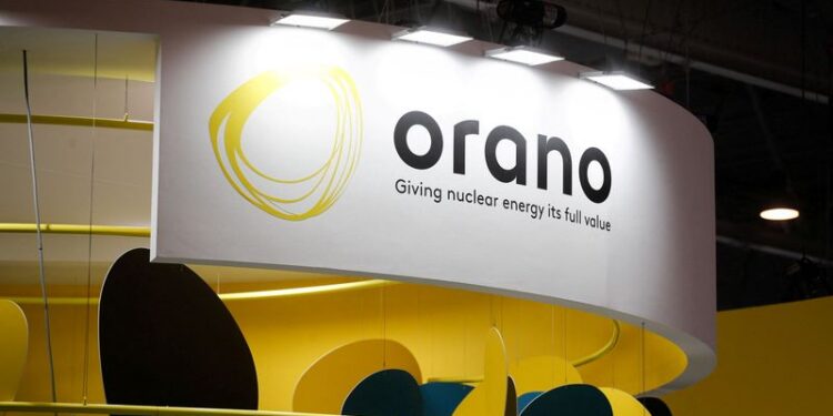 Photo d'archives du logo d'Orano. /Photo prise le 1 décembre 2021 à Villepinte, France/REUTERS/Benoit Tessier