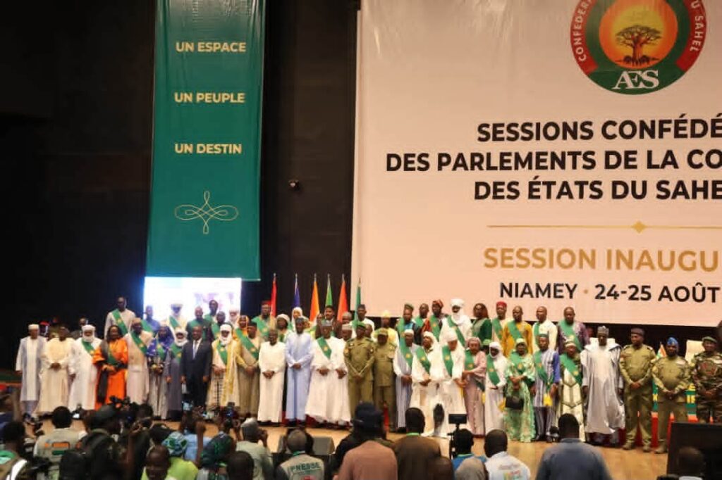 Session Confédérale AES Photo de Famille