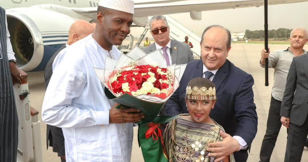 Sur invitation PM Abdoulaye Maiga s'est rendu en Algérie